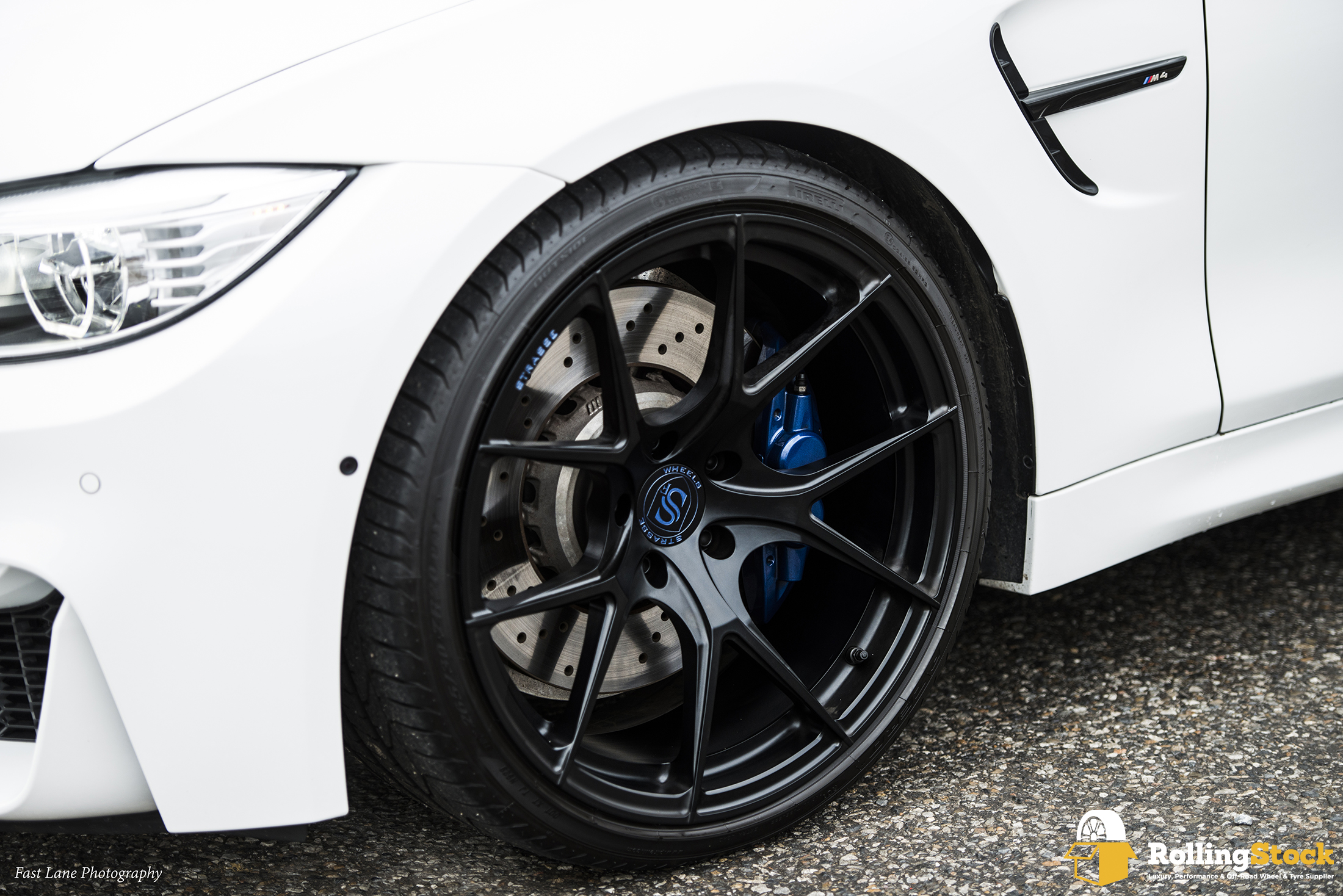 BMW M4 Strasse
